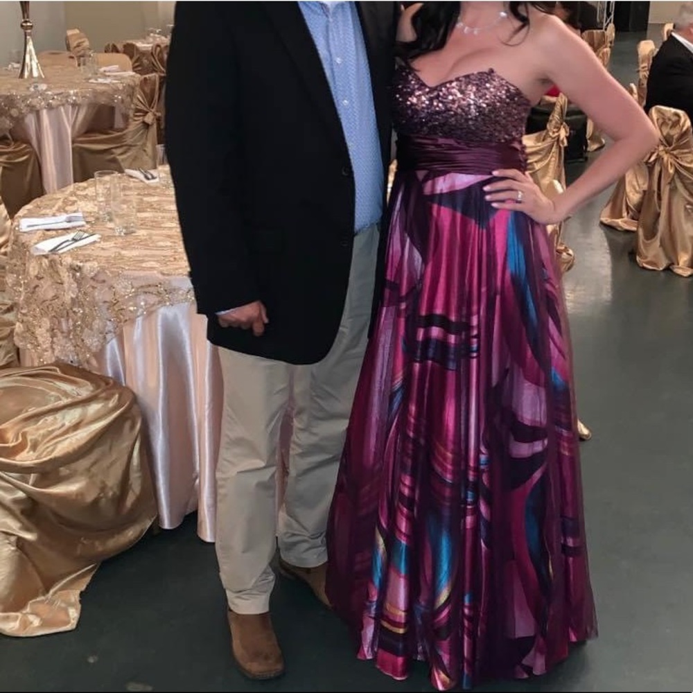 Feel like a princess in this stunner
